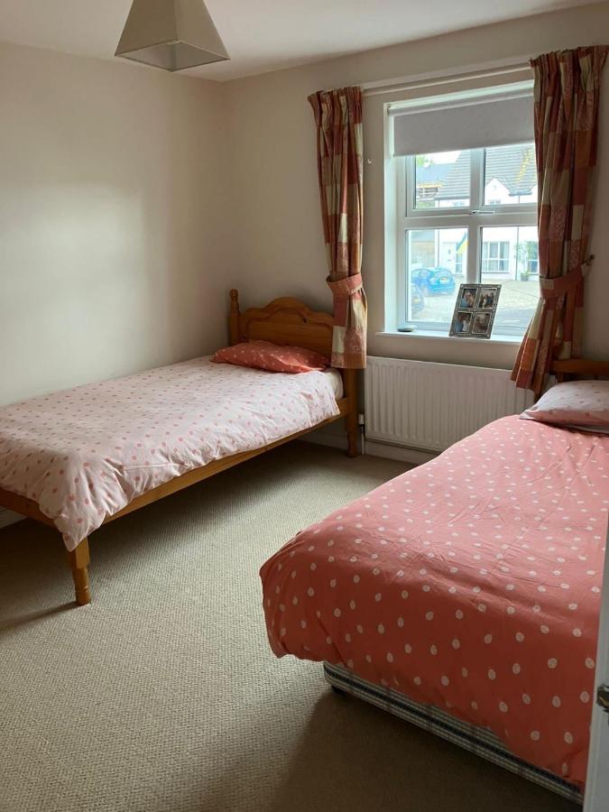 Strand Cottage, Ballycastle. Modern Home Luaran gambar